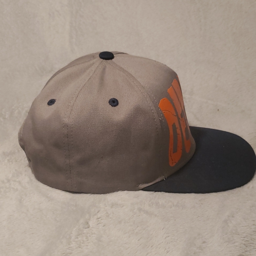DETROIT Snapback cap - Picture 3 of 11